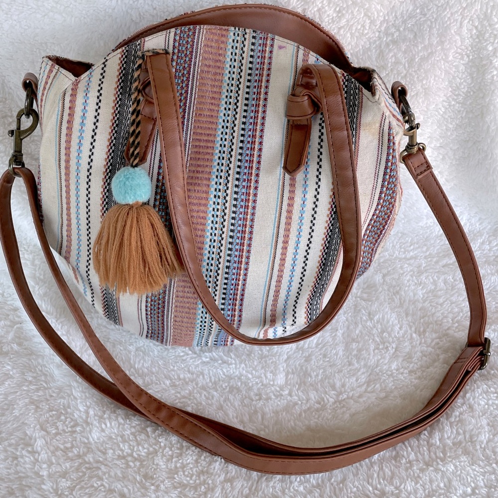Round boho purse with optional shoulder strap